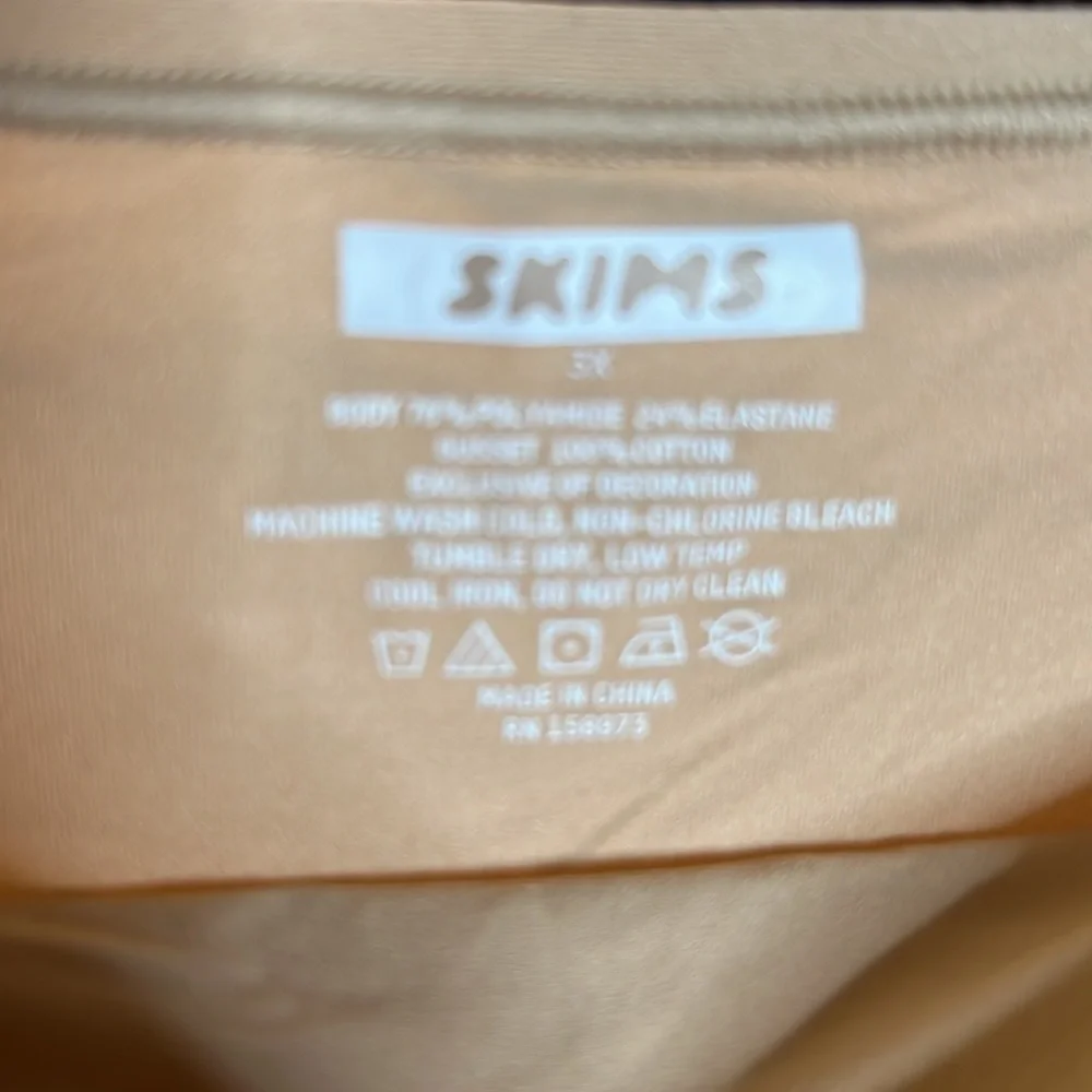 NWOT SKIMS FITS EVERYBODY THONG CLAY SIZE 3X